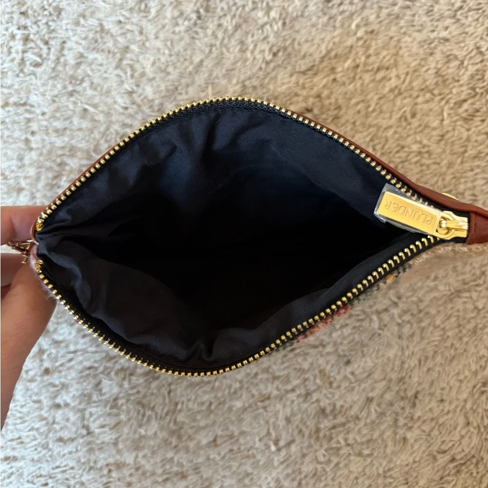 Plunder Tartan Wristlet/Clutch with Leather Trim - Picture 3 of 3